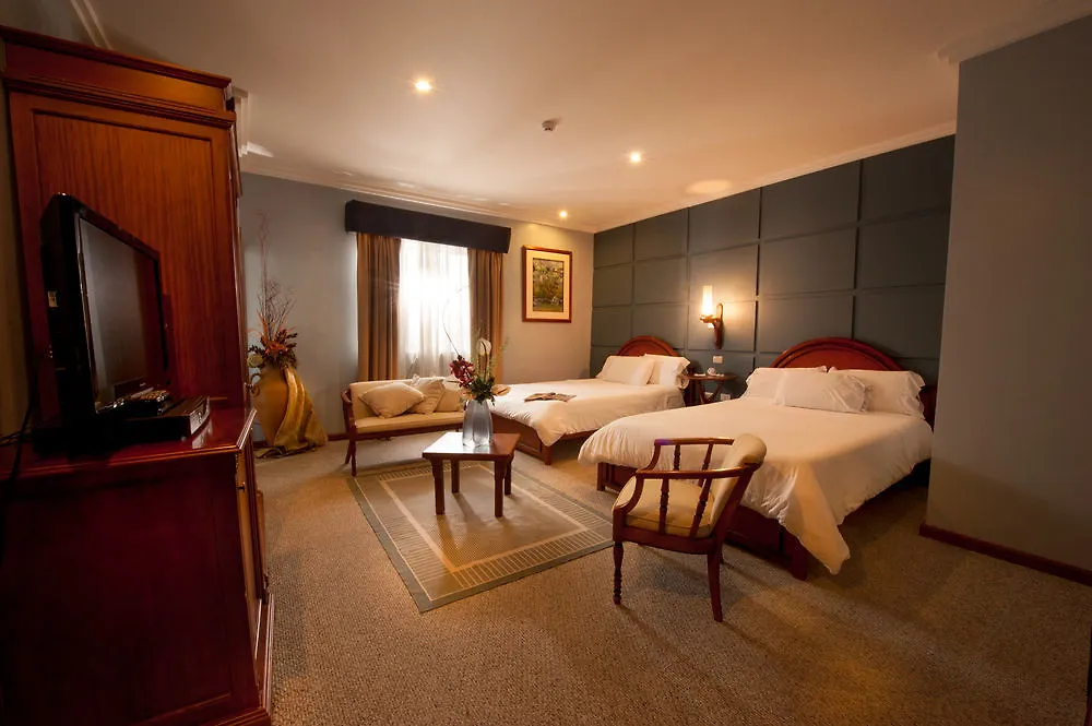 Hotel Carvallo Cuenca 5*,